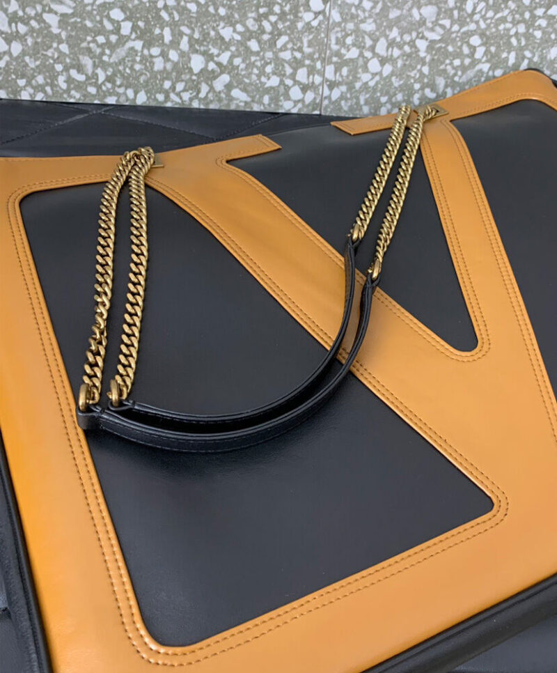 Valentino Garavani Viva Superstar Nappa Leather Shopper